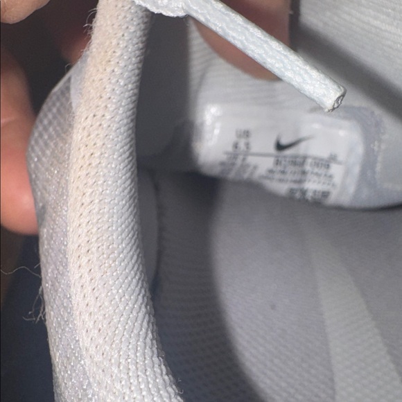 Nike Women's Athletic Shoes - Light Gray - Picture 5 of 5